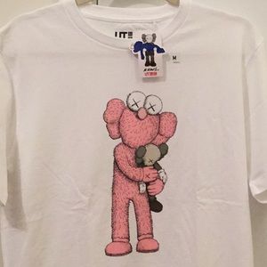 KAWS X UNIQLO LIMITED TEE